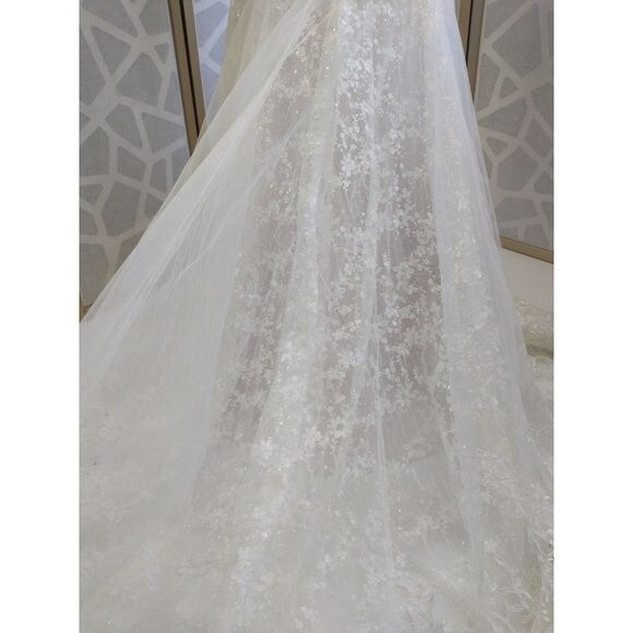 Eve of Milady Wedding Dress Strapless Fit and Flare Couture Collection Size 8 - Picture 9 of 12